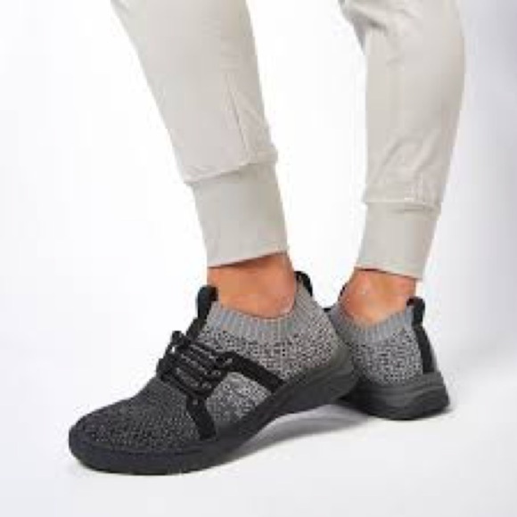 Nurse mates align Torri sneakers gray black womens size 11 work professional - Picture 1 of 9